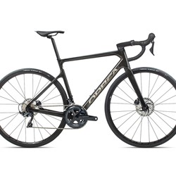 l127ttcc-b7-side-orca_m20team_raw_carbon